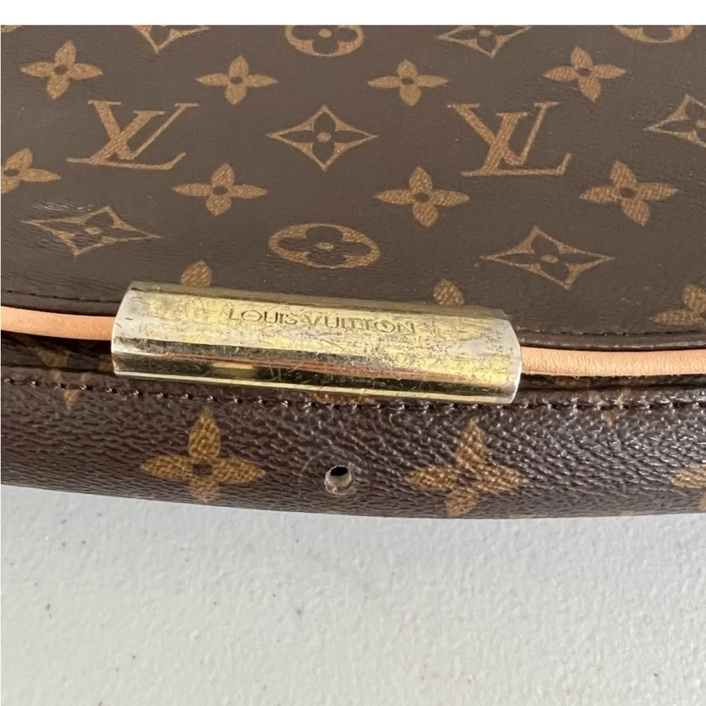 Louis Vuitton Brown Monogram Messenger Bag with Gold Hardware